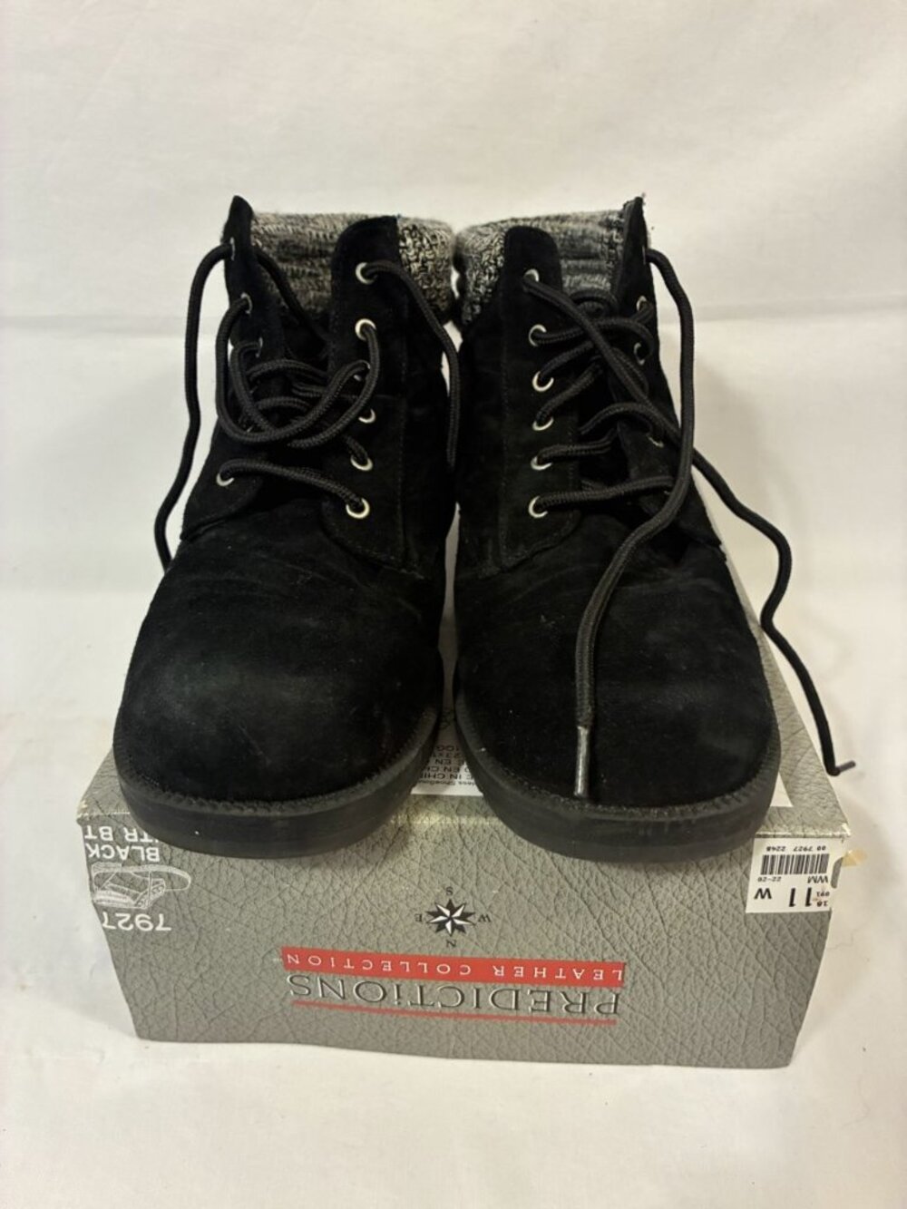 Predictions Black Suede Knit Collar Lace Up Ankle Boots Wide Width Size 11 W